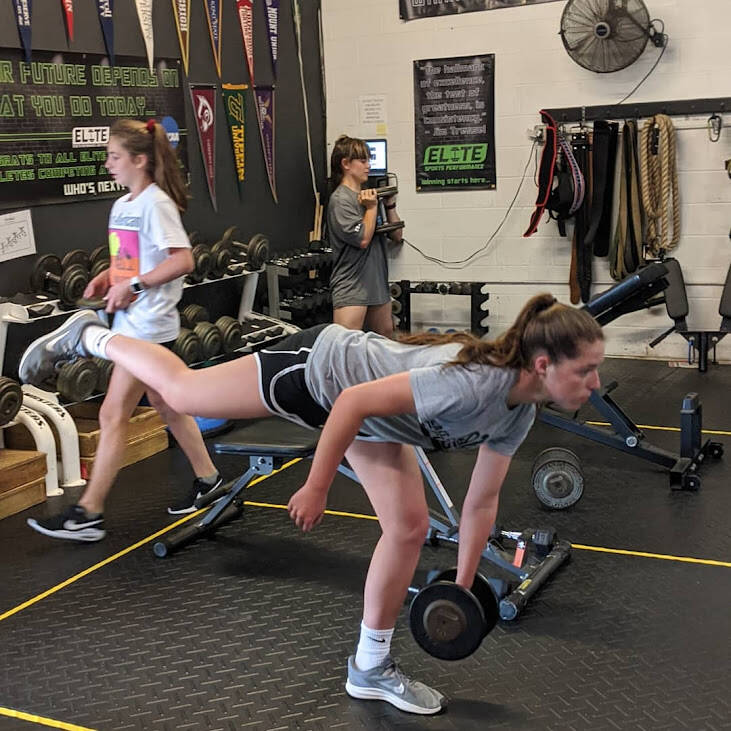 What Does a Sports Performance Coach Do: Unlocking Potential